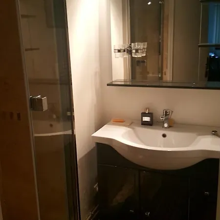Et Salle D'eau Proches Du Sacre-coeur Frühstückspension *